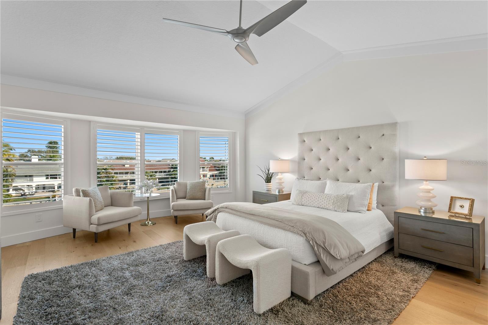 TIERRA SOUND TWNHMS - Residential