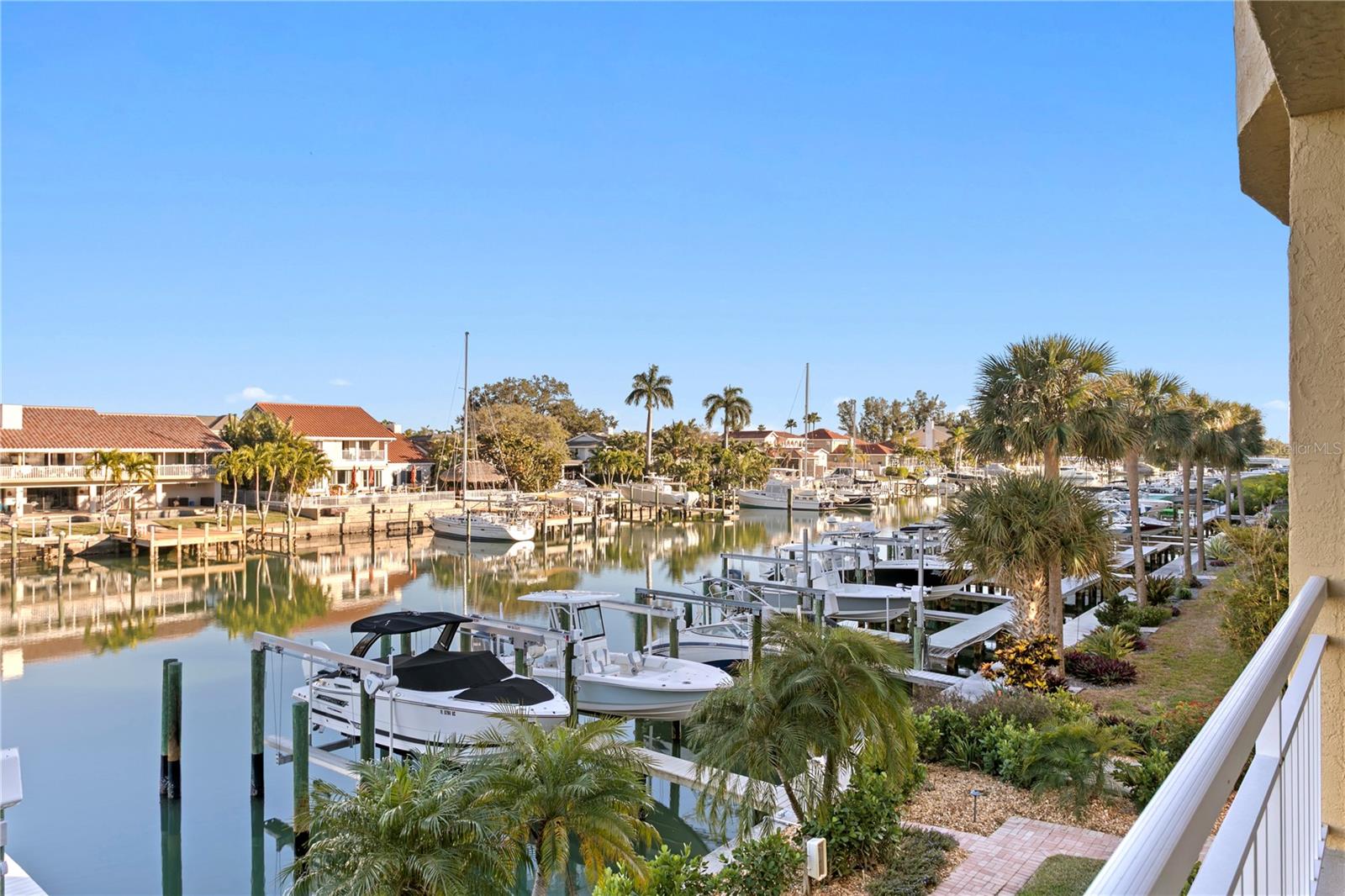 TIERRA SOUND TWNHMS - Residential