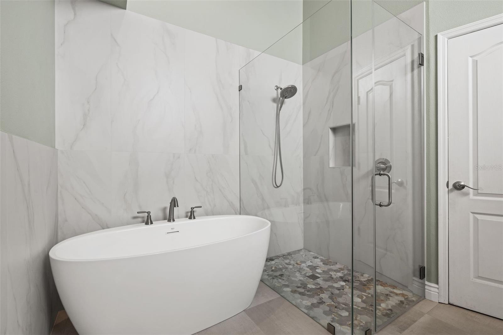 HUNTERS GREEN PRCL 22A PHAS - Residential
