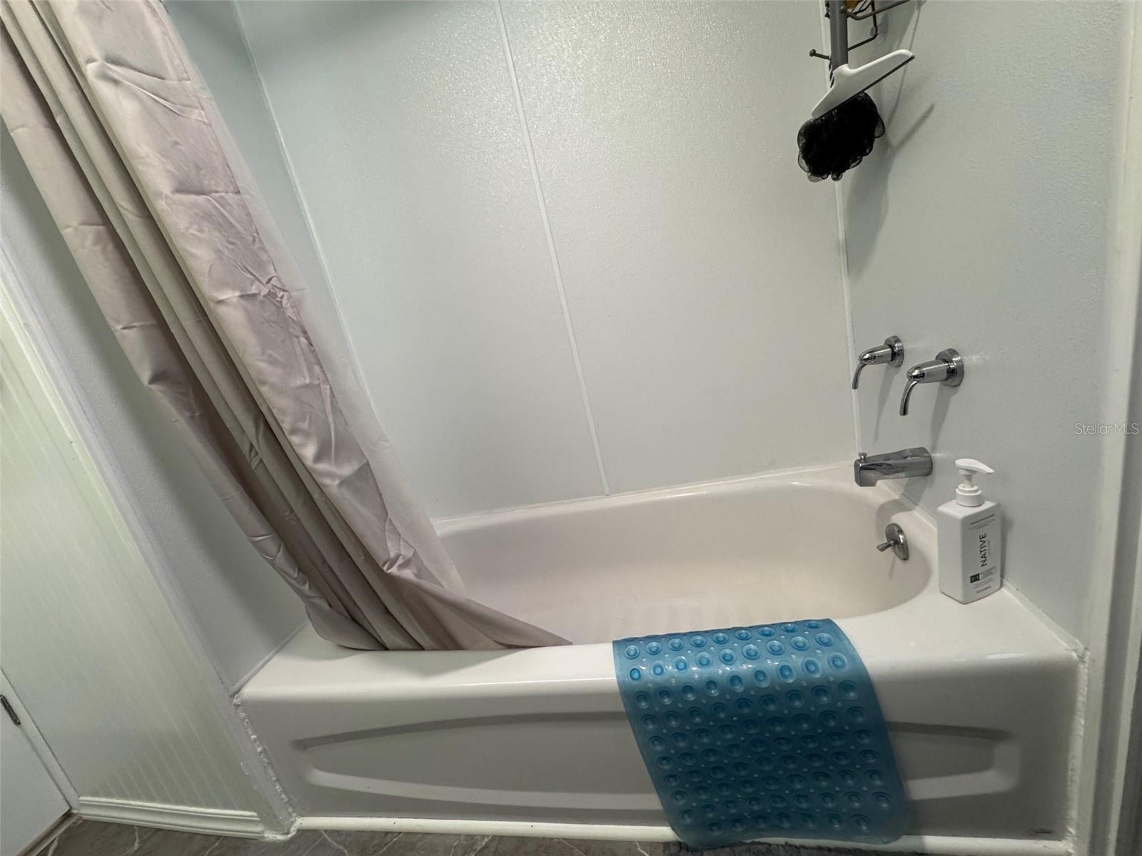 CEDAR CREEK MOBILE HOME PARK UNREC - Residential