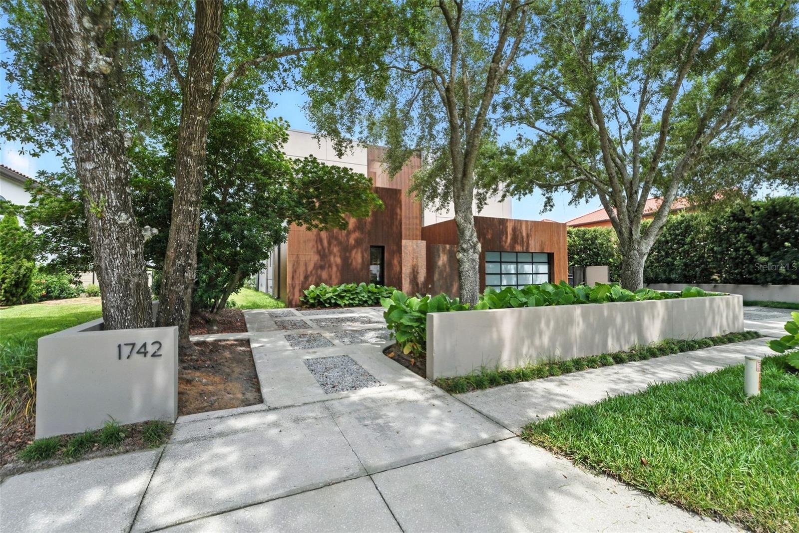 1742 TEMPLE DRIVE