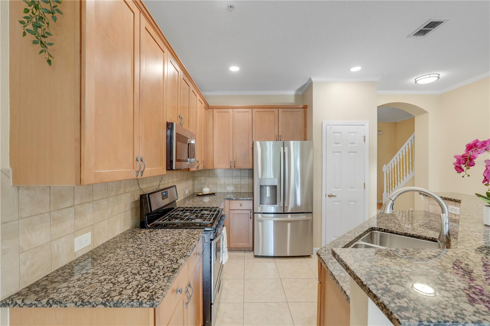 REUNION PH 1 PRCL 2 - Residential Lease