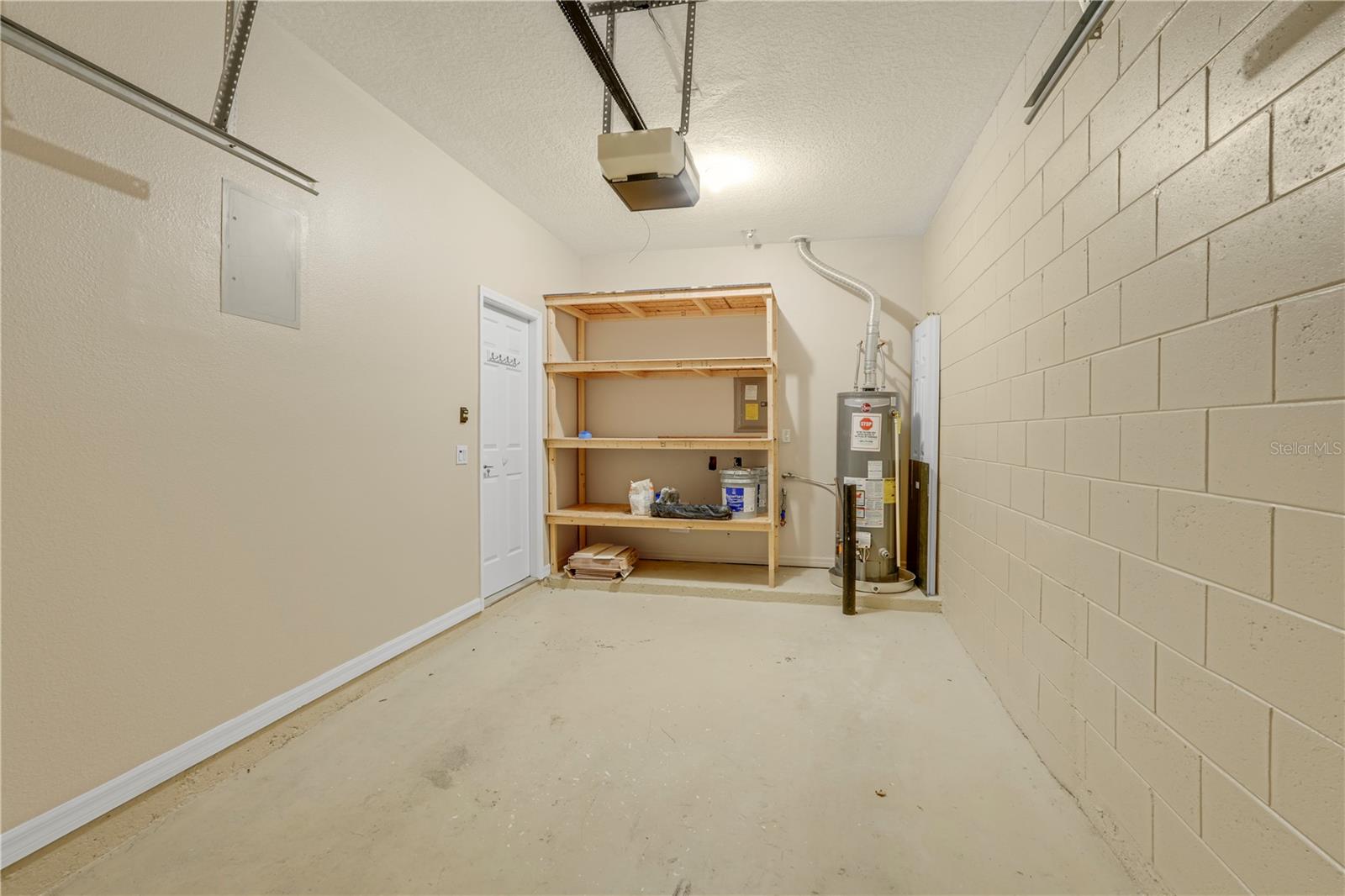 REUNION PH 1 PRCL 2 - Residential Lease