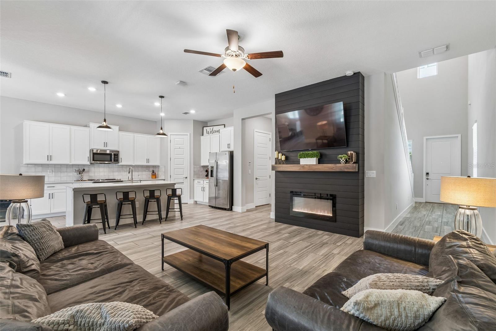 7512 S KISSIMMEE STREET