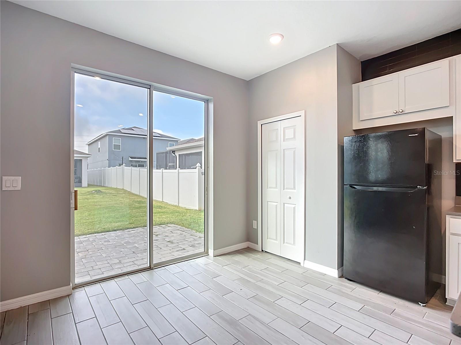 SOUTH FORK S & TR T - Residential