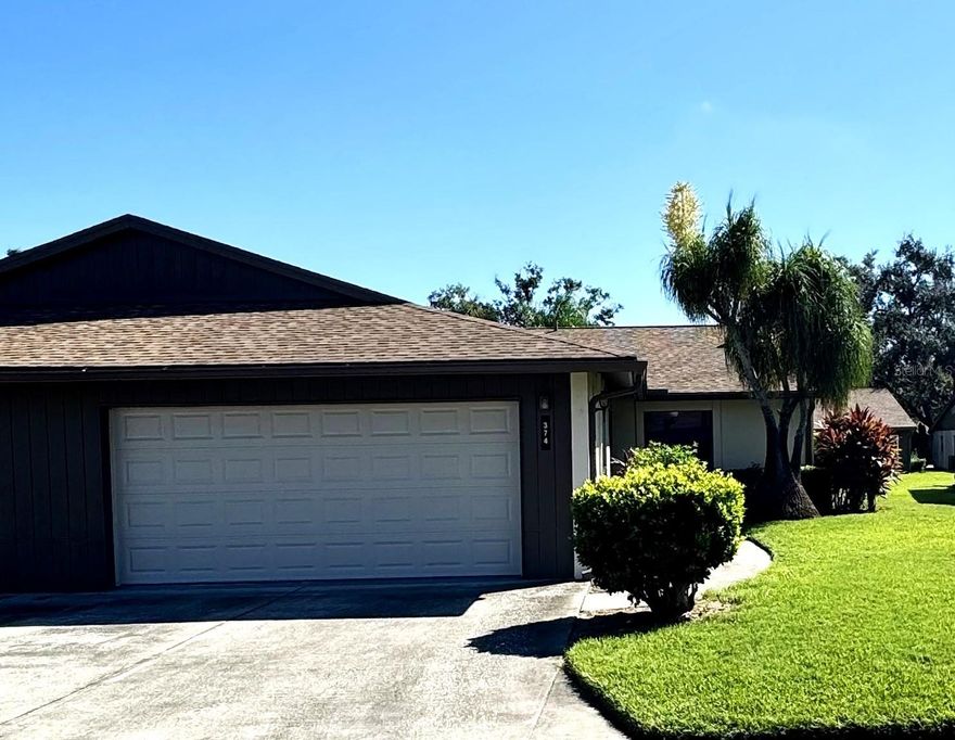 This Spacious Unit with location that is close to Downtown Sarasota and I75. New Roof February, 2021 and New Garage Door 2023, New A/C 2017. Cute 2 Bed 2 Bath Open Plan with HUGE BONUS Room for flex space/Office or Playroom that is 9'4 x 20'7. Newer Laminate flooring in 2018, Laundry inside, Split Plan for privacy and Tons of windows make this unit light and bright.