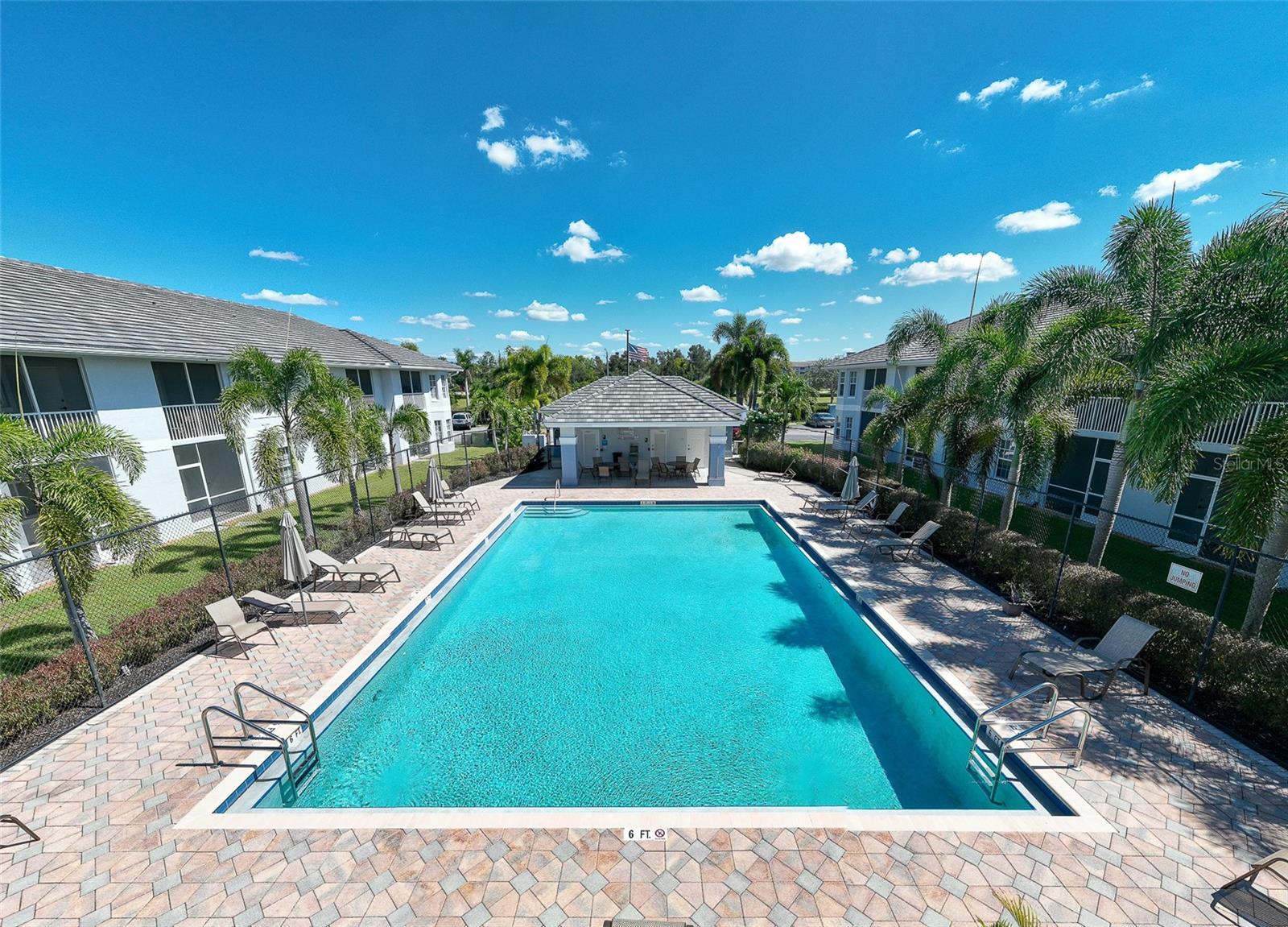 COVE/SIX MILE CYPRESS CONDO - Residential