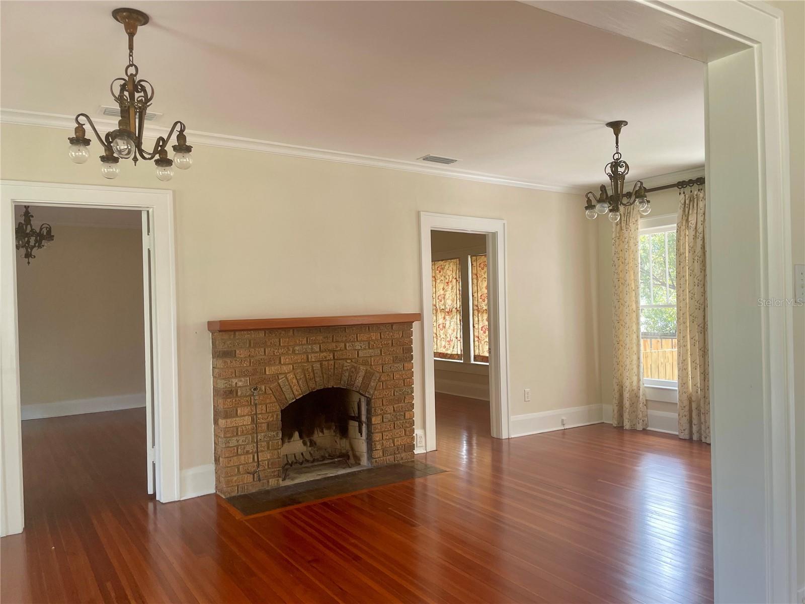 CURLIN PLACE - Residential