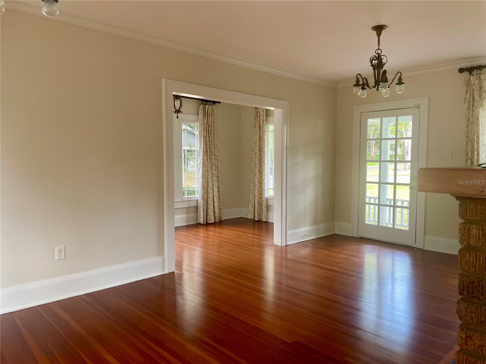 CURLIN PLACE - Residential