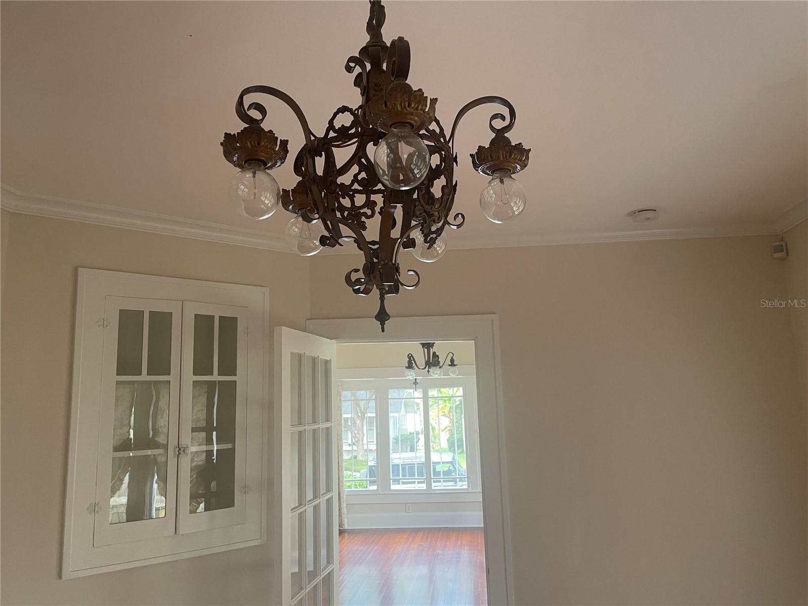 CURLIN PLACE - Residential