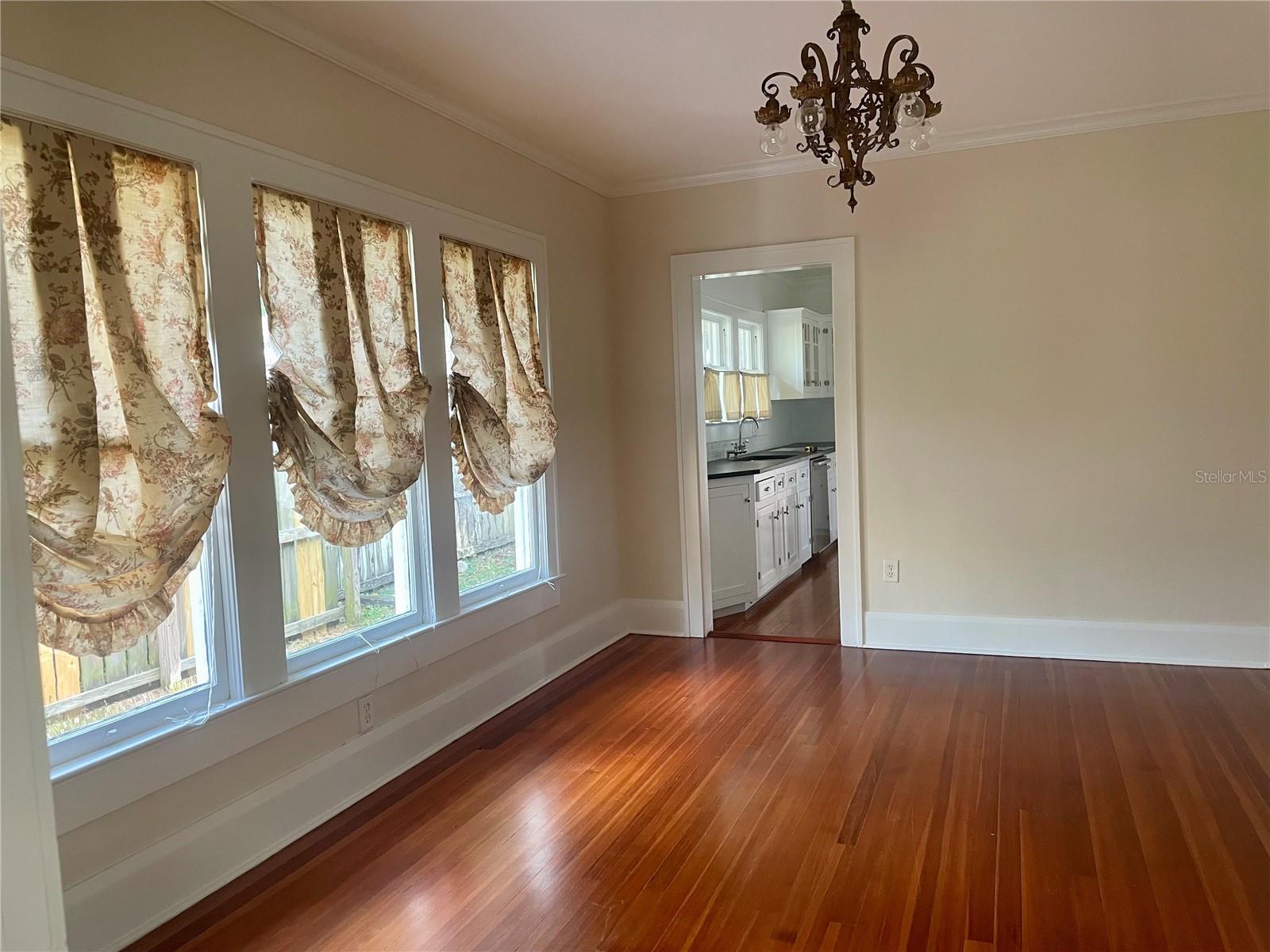 CURLIN PLACE - Residential