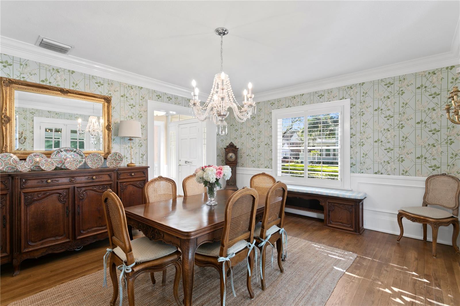 NORTH NEW SUBURB BEAUTIFUL - Residential