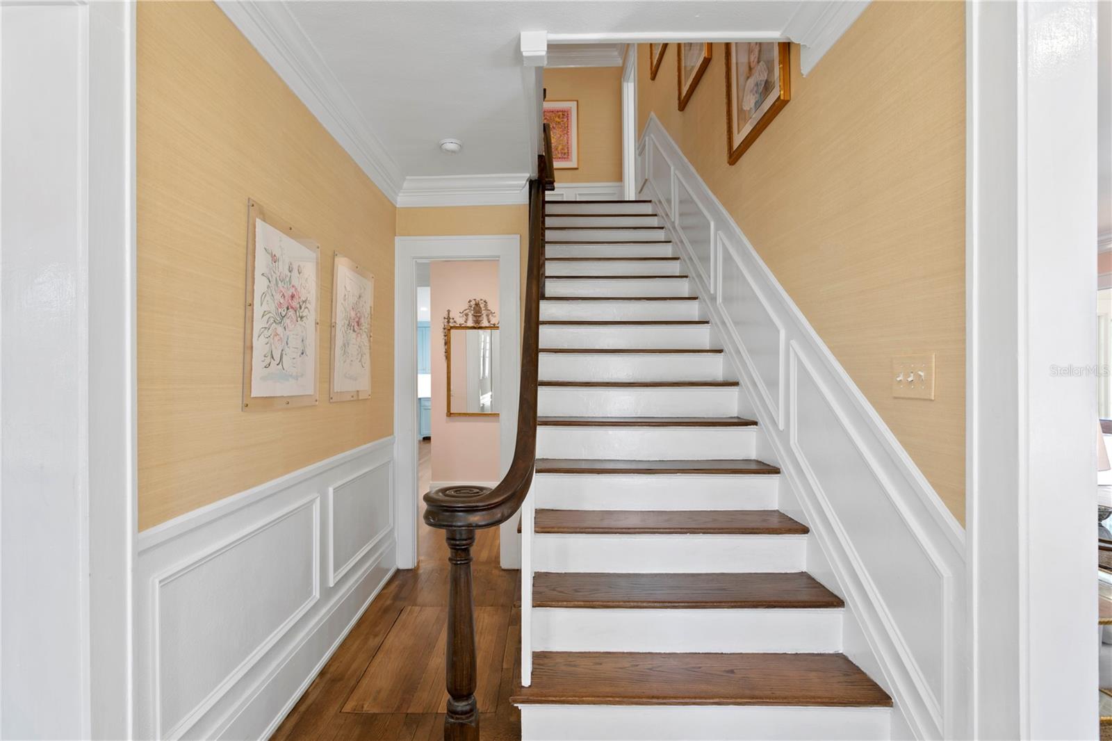 NORTH NEW SUBURB BEAUTIFUL - Residential