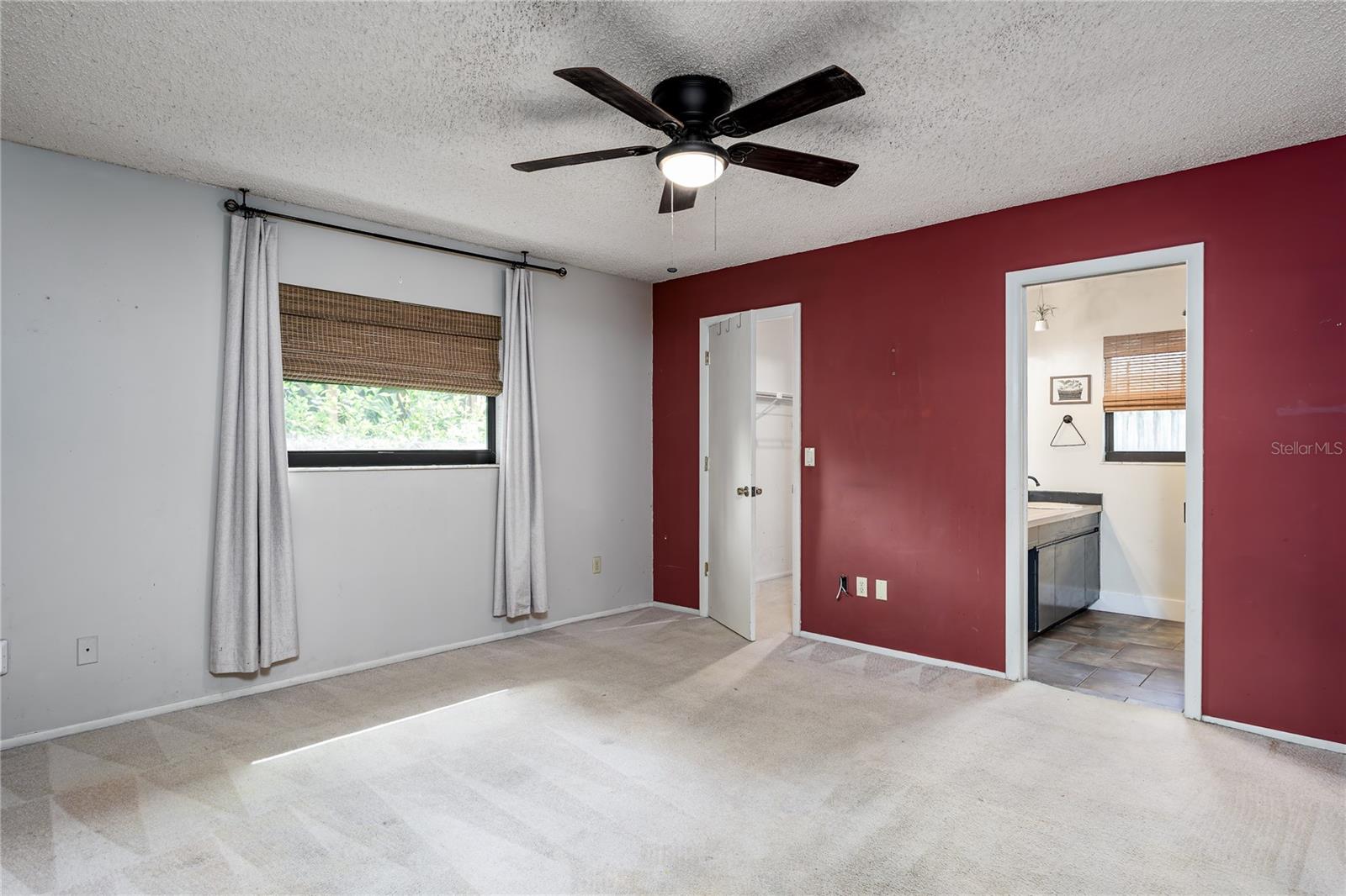 WOODLAWN LAKES - Residential