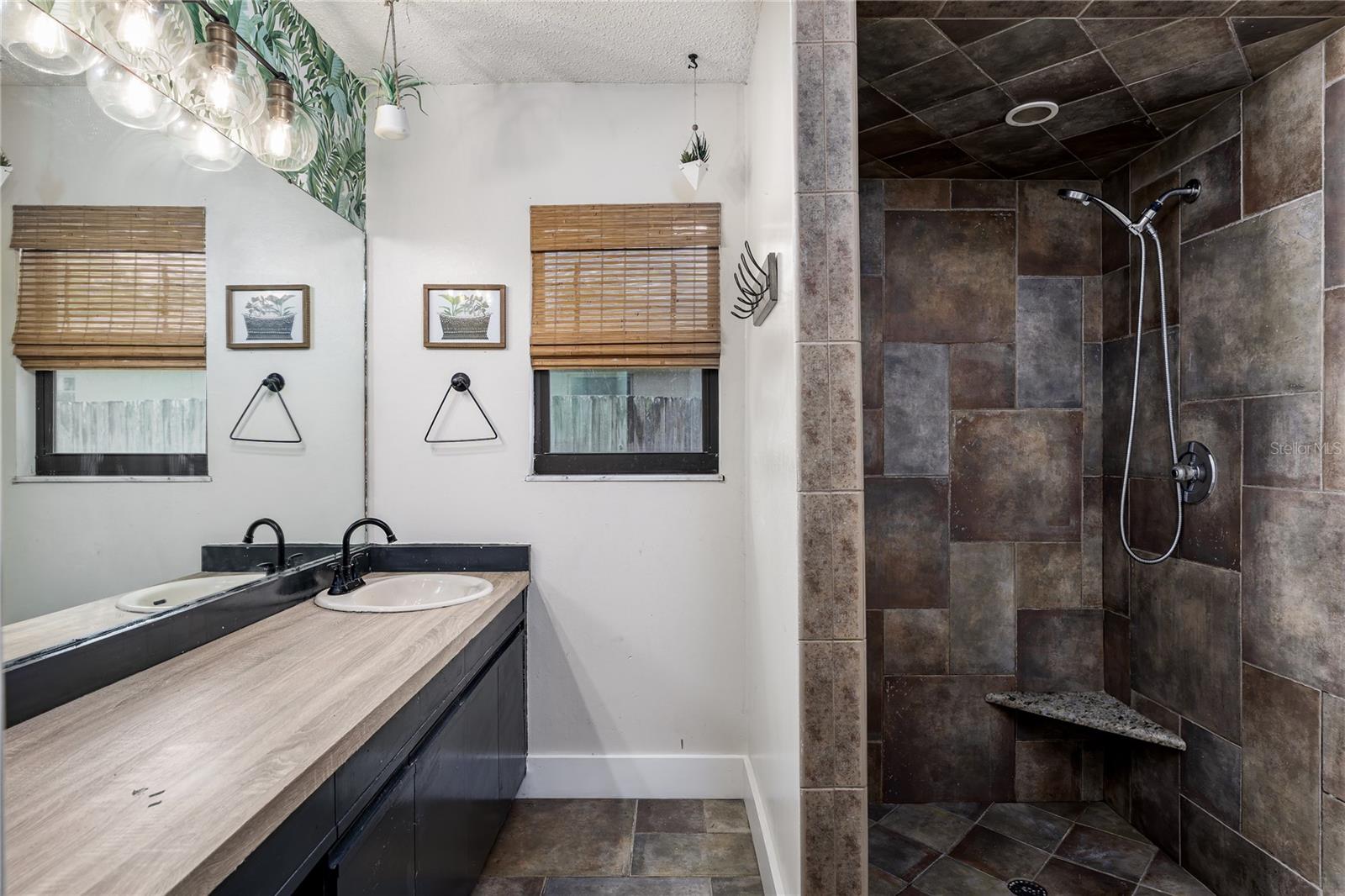 WOODLAWN LAKES - Residential