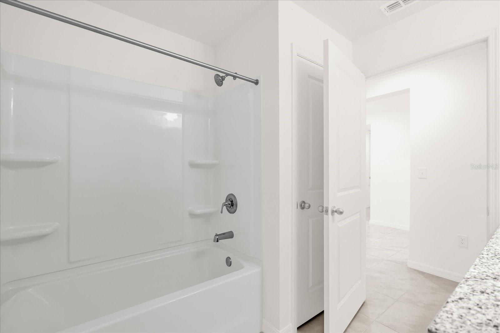 LANDINGS AT LAKE MABEL LOOP PHASE 1 - Residential