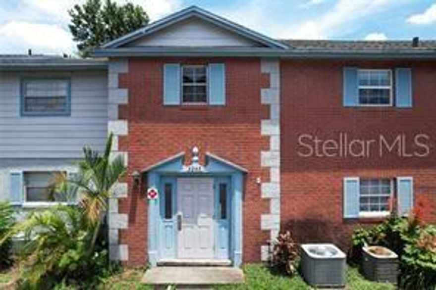 Completely remodeled, come enjoy this amazing 1 bedroom 1 bathroom condo in winter park, Close to UCF, Full Sail University and centrally located to shopping malls, major highways, restaurants and theme parks. Just 11 minutes from Orlando international Airport, COMPLETELY REMODELED BRAND NEW A/C, NEW FLOORS, NEW BASEBOARDS, NEW VANITY, NEW TOILET, NEW PAINTING, NEW APPLIANCES, WASHER AND DRYER INCLUDED, NEW KITCHEN COUNTERTOP, NEW CABINETS. If you are looking for something affordable and completely remodeled apartment to call home this is it... Make your appointment quick this apartment is ready to move in.