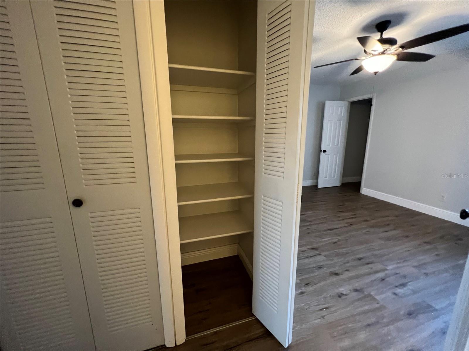 COLONIES - Residential Lease