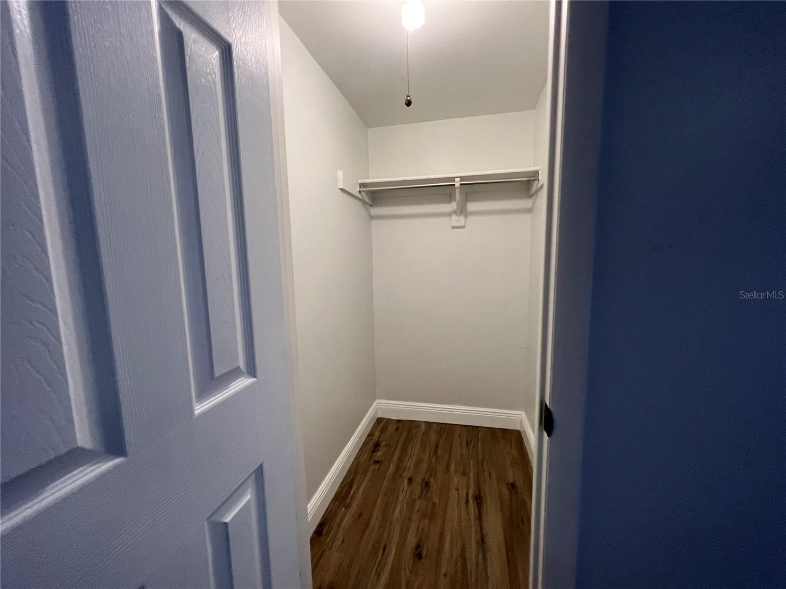 COLONIES - Residential Lease