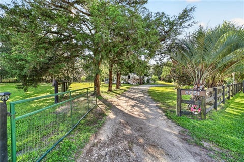 Tiny photo for 6051 SE 148th Terrace, Morriston, FL 32668 (MLS # OM731482)