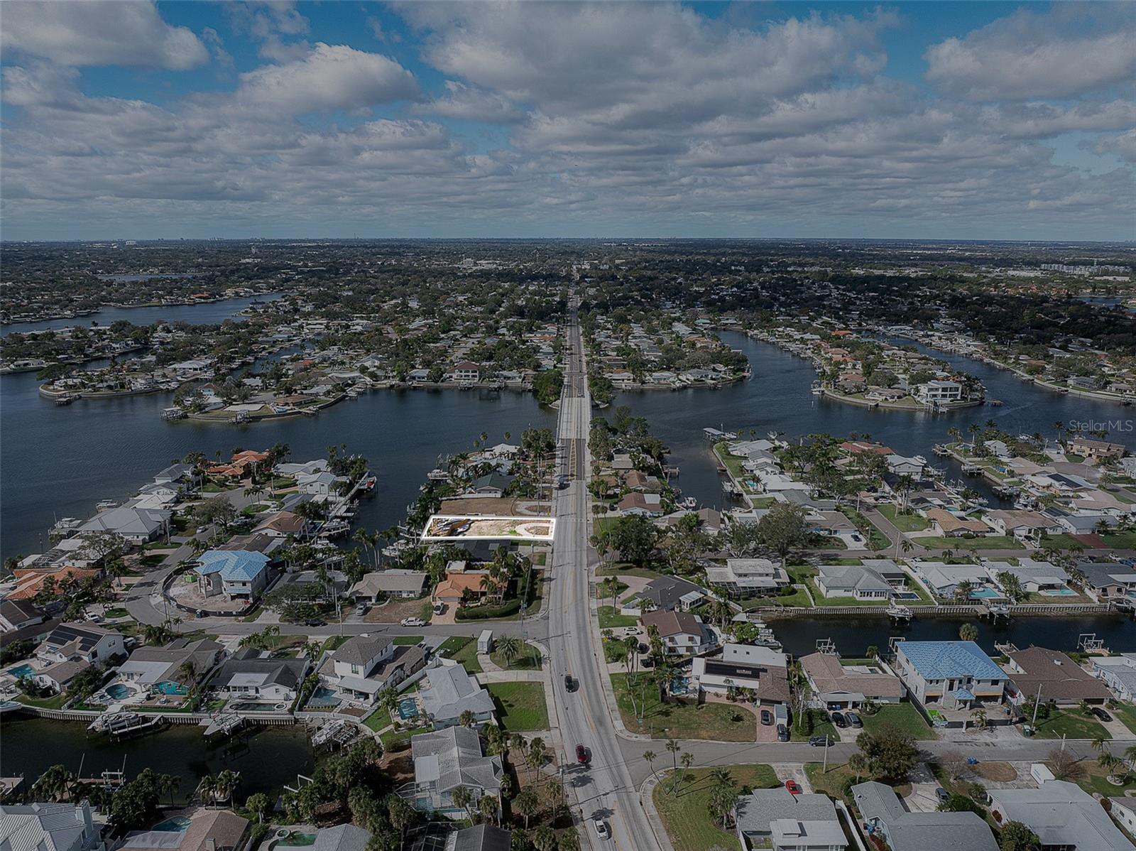 PATRICIAN POINT - Land