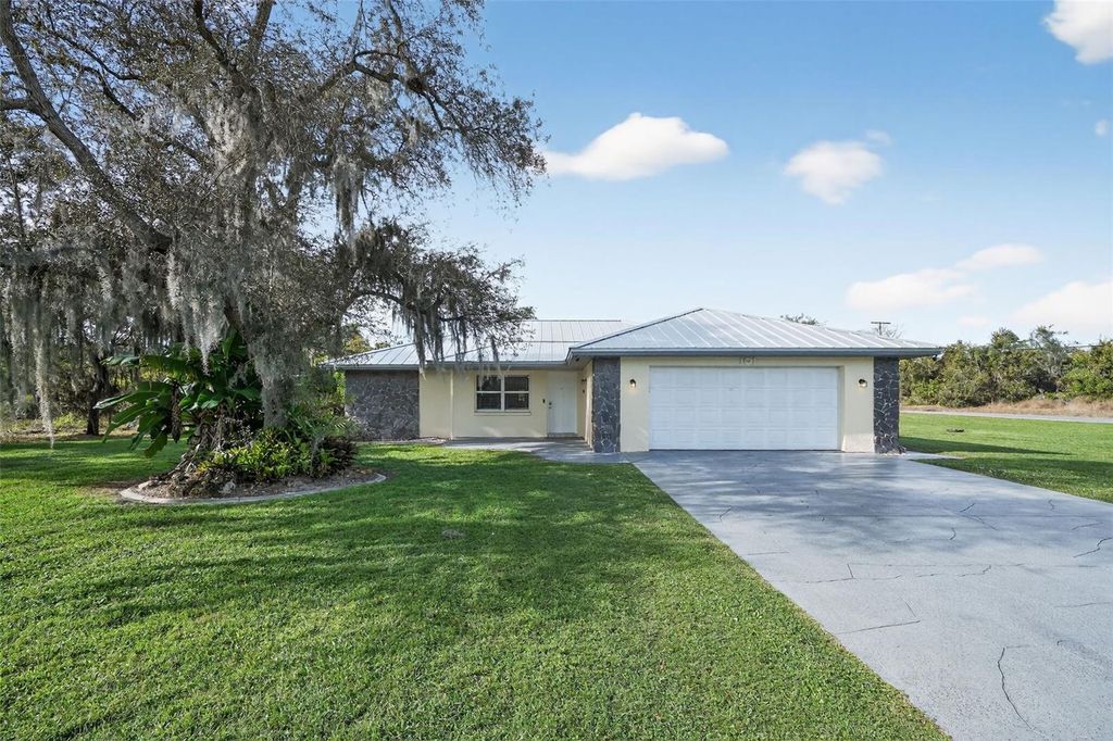 Photo of 101 Jamison Avenue, Lake Placid, FL 33852 (MLS # O6357391)