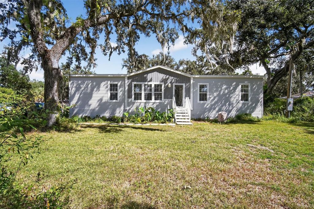 Photo of 12706 Mcintosh Road, Thonotosassa, FL 33592 (MLS # O6350491)
