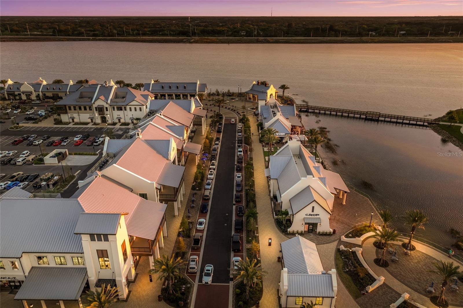 AVANTI/WATERSIDE - Residential