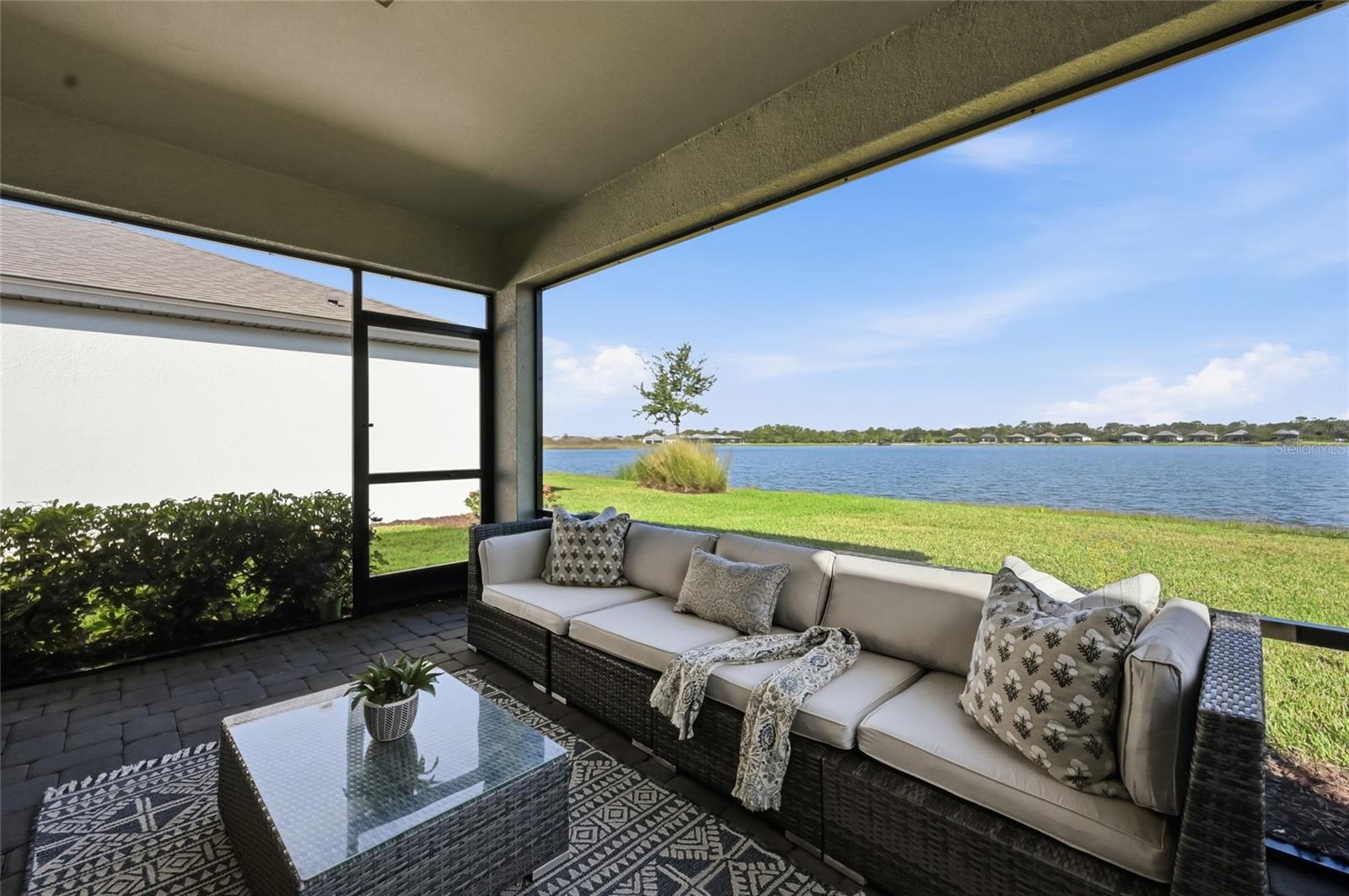 AVANTI/WATERSIDE - Residential