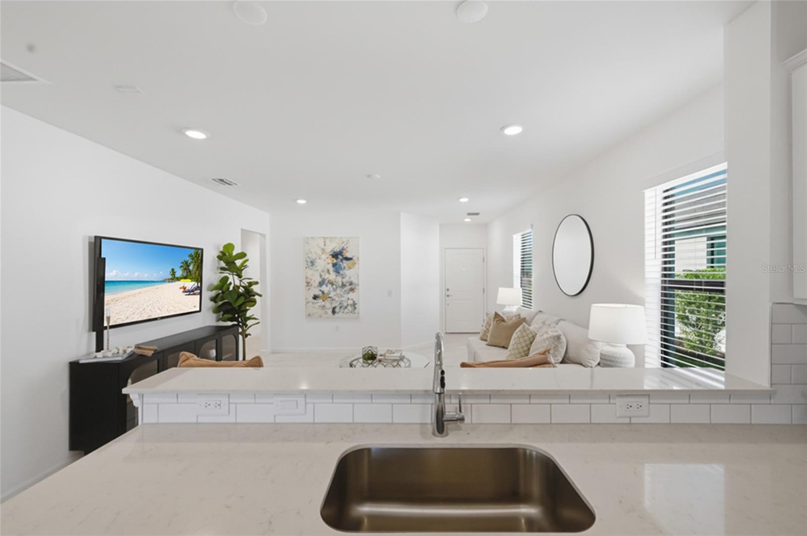 AVANTI/WATERSIDE - Residential