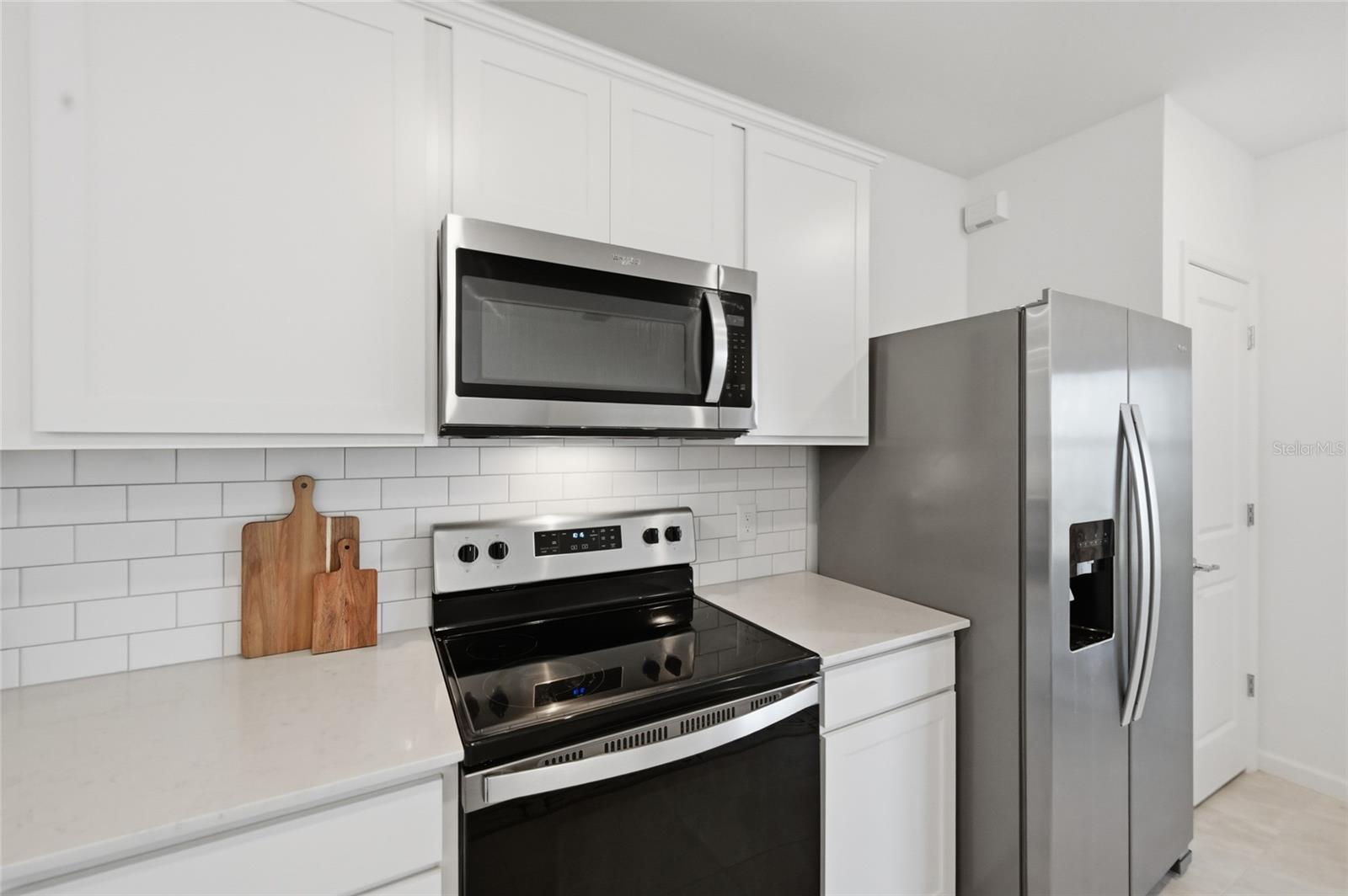 AVANTI/WATERSIDE - Residential