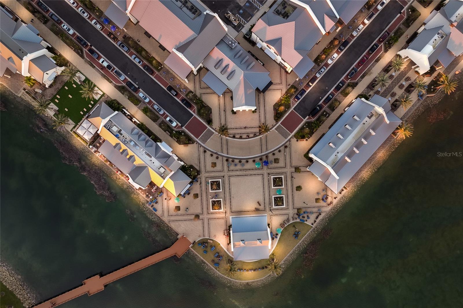 AVANTI/WATERSIDE - Residential