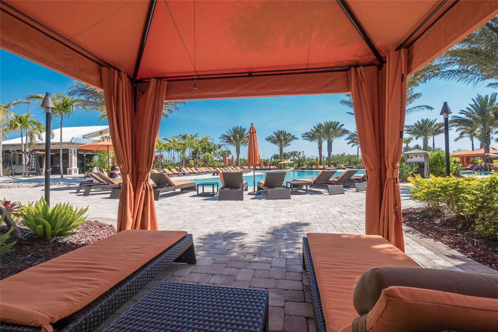 AVANTI/WATERSIDE - Residential