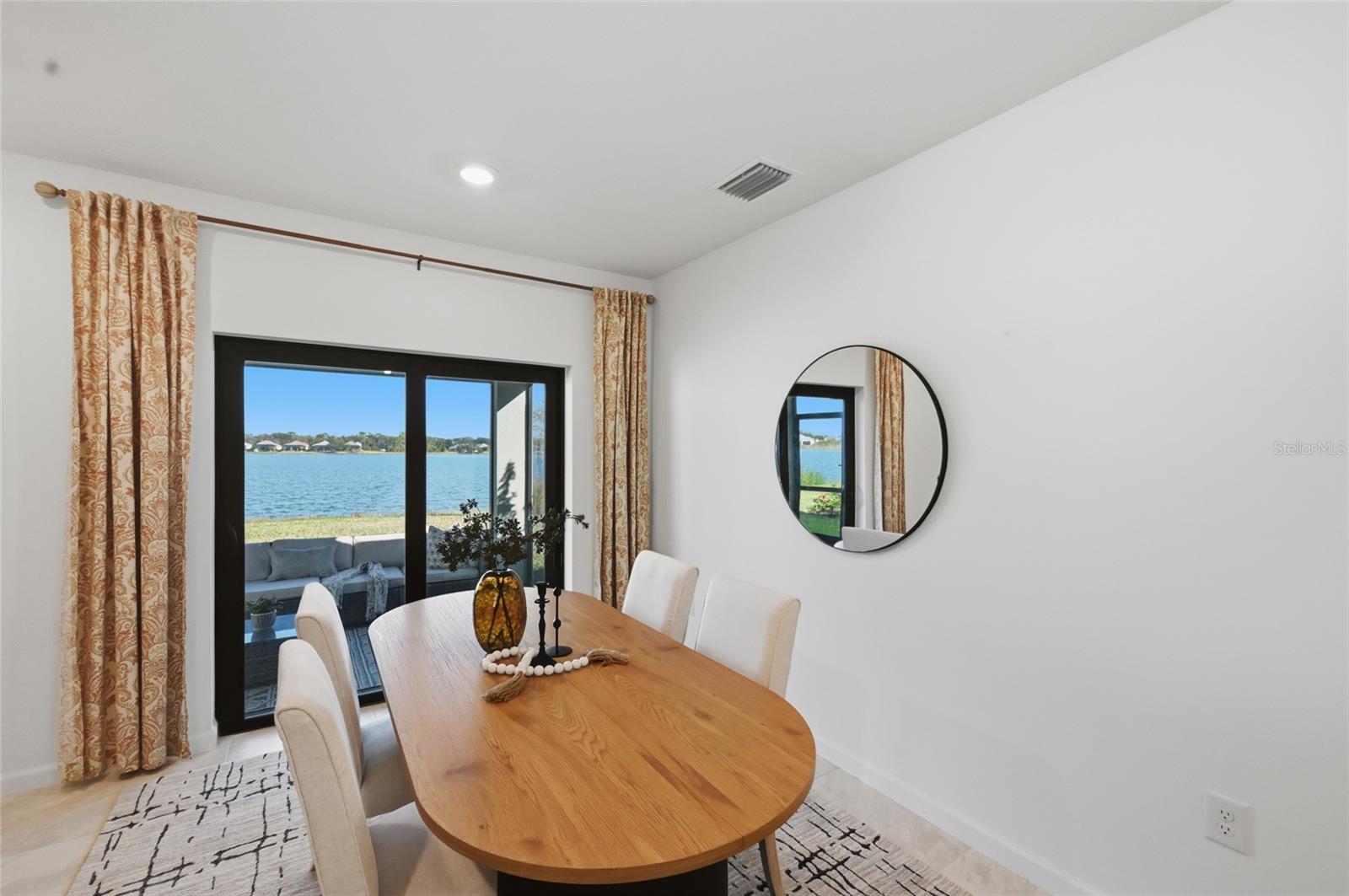 AVANTI/WATERSIDE - Residential