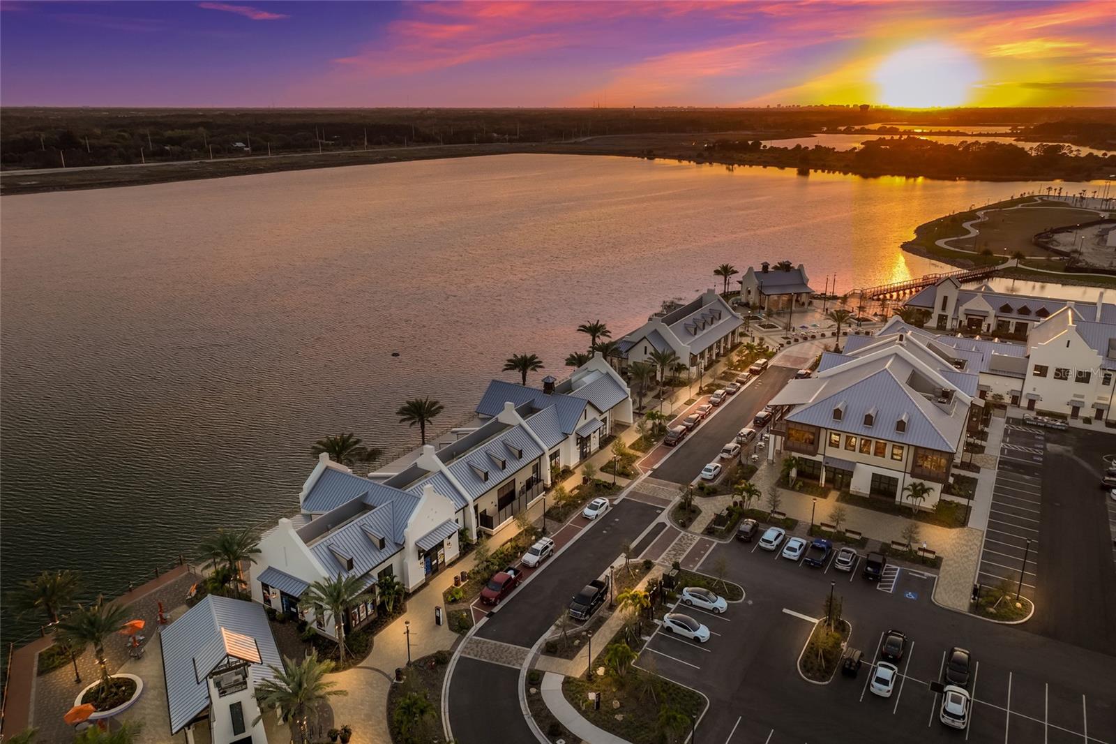 AVANTI/WATERSIDE - Residential