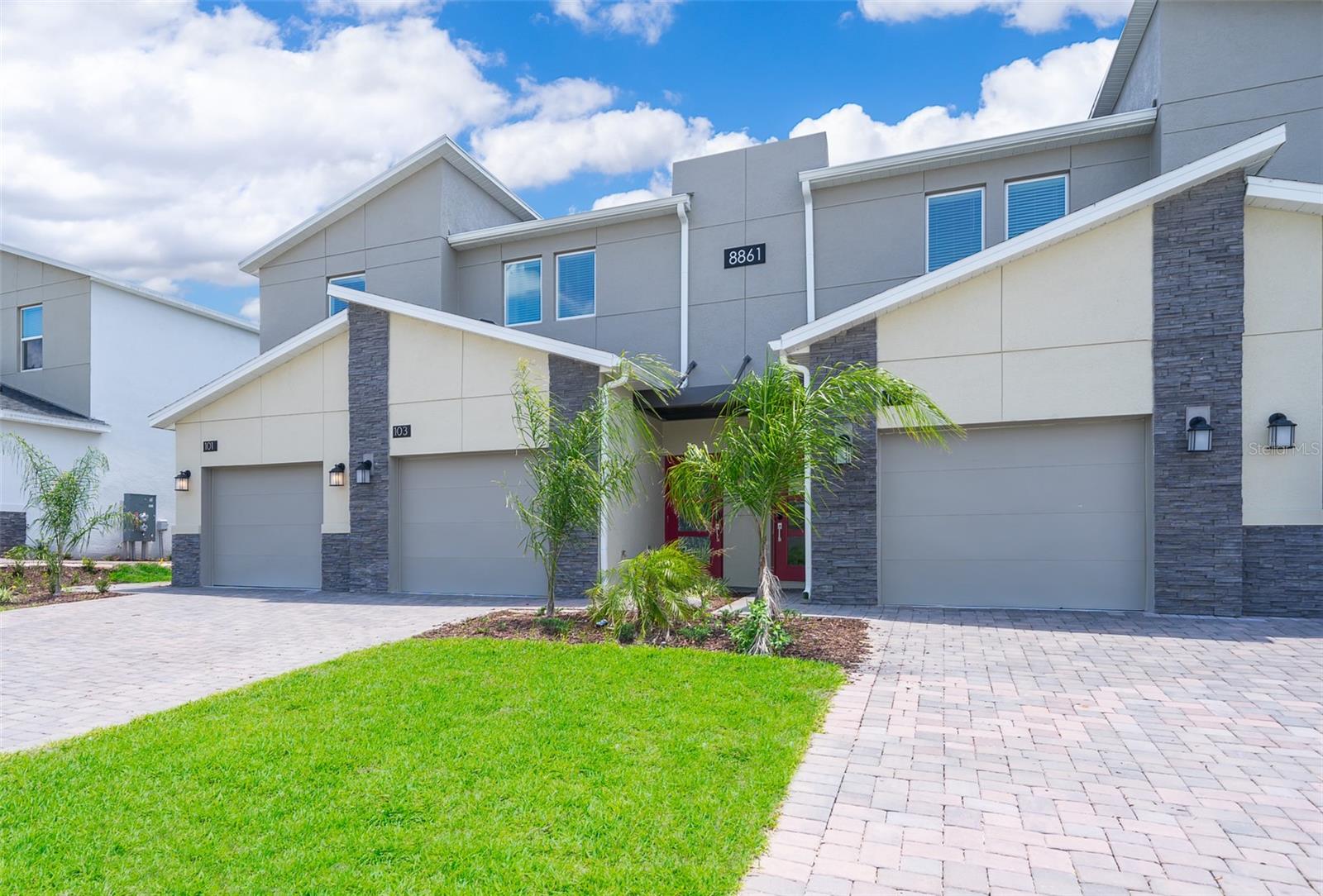 CHAMPIONSGATE CONDO 4 PH 31 & 32 - Residential Lease