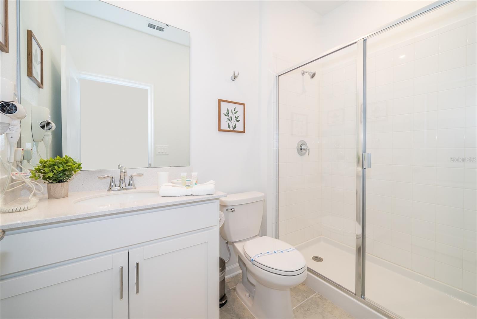 CHAMPIONSGATE CONDO 4 PH 31 & 32 - Residential Lease