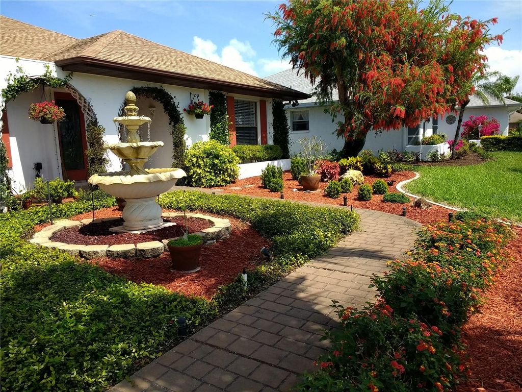 Photo of 8703 53rd Avenue W, Bradenton, FL 34210 (MLS # A4657579)