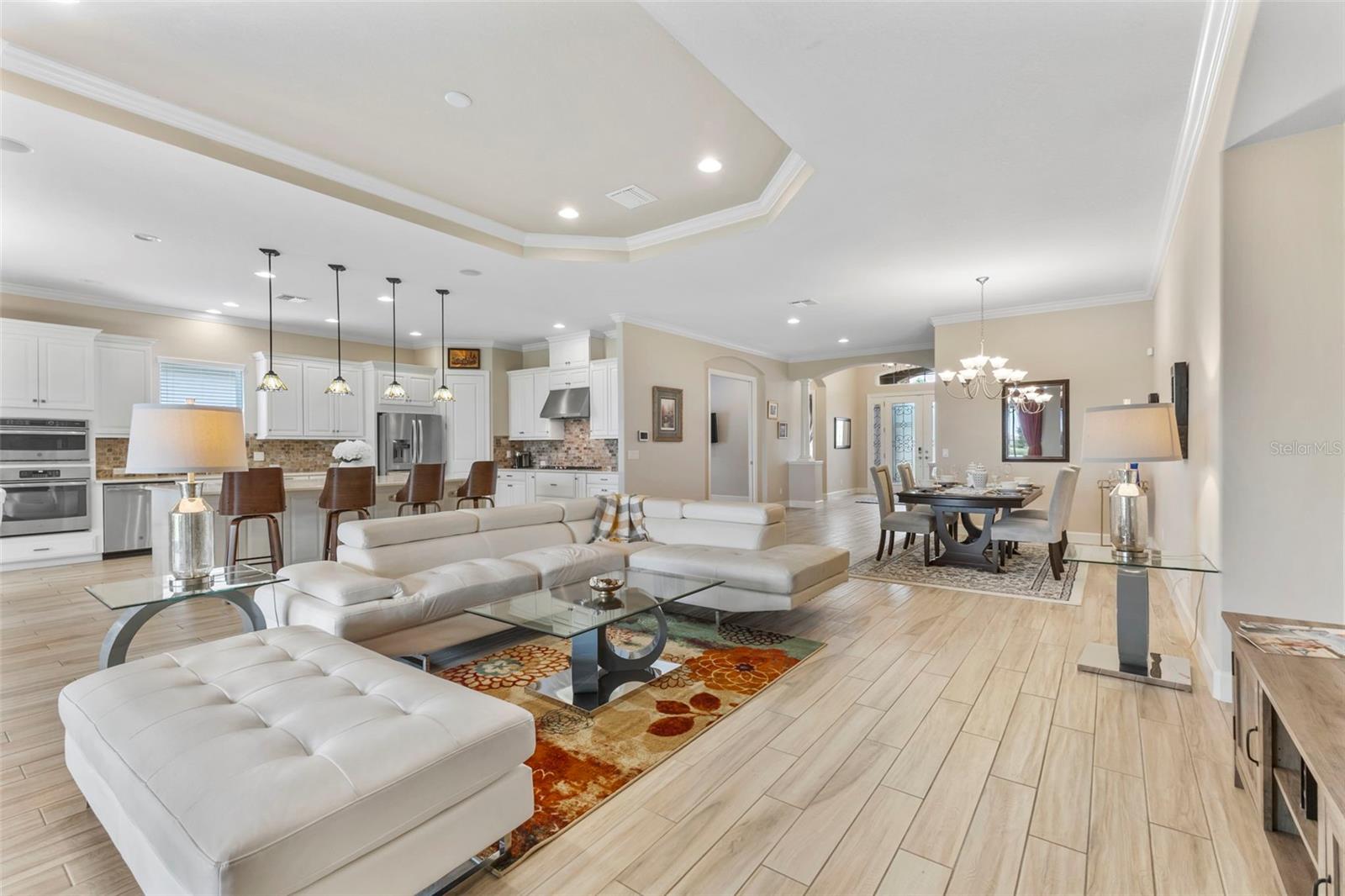 4622 BENITO COURT