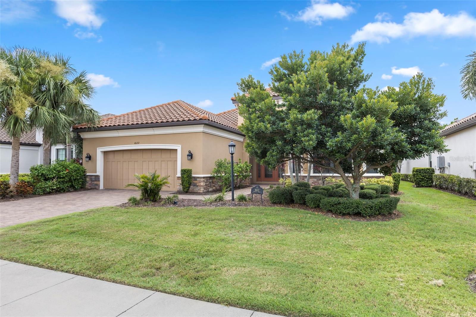 ESPLANADE PH V SUBPHASE G - Residential