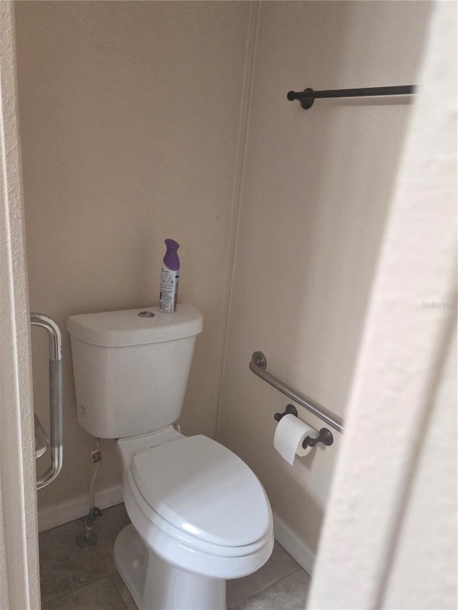 SWEETWATER GOLF & TENNIS CLUB - Residential