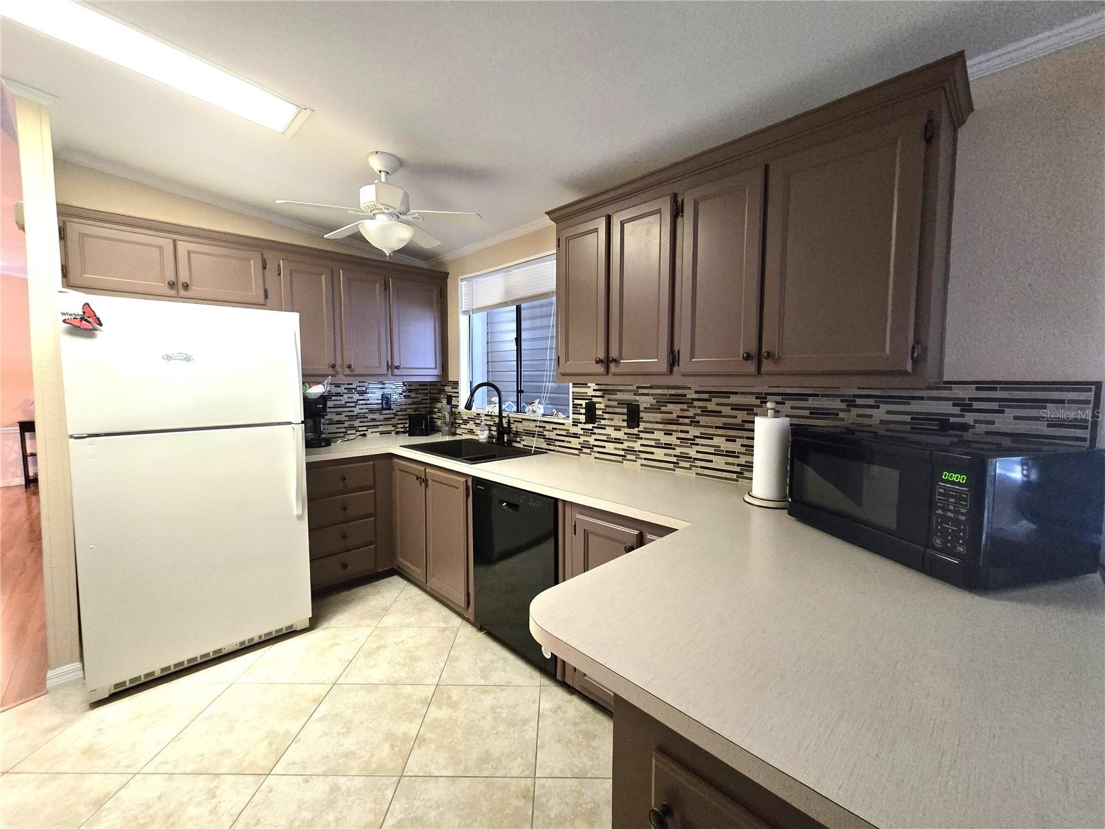 SWEETWATER GOLF & TENNIS CLUB - Residential