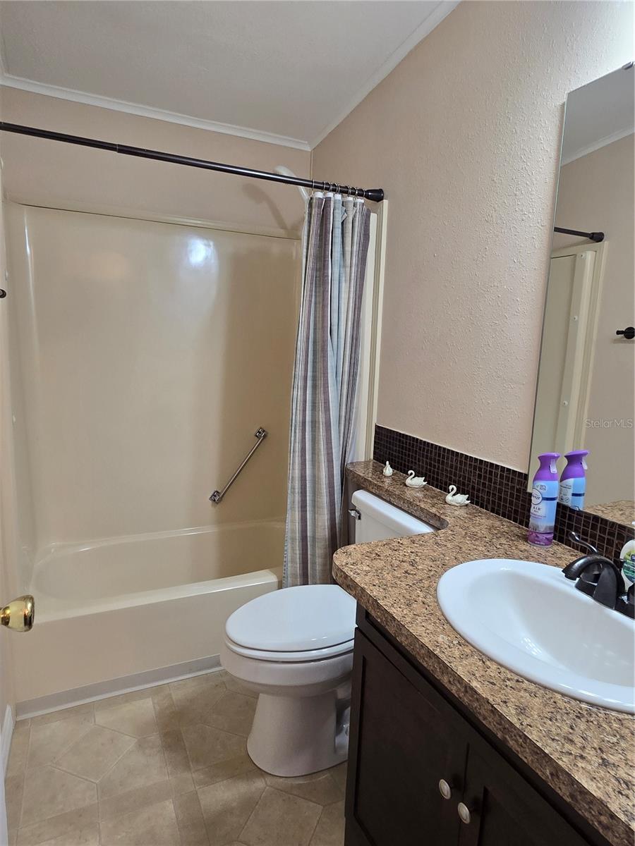 SWEETWATER GOLF & TENNIS CLUB - Residential