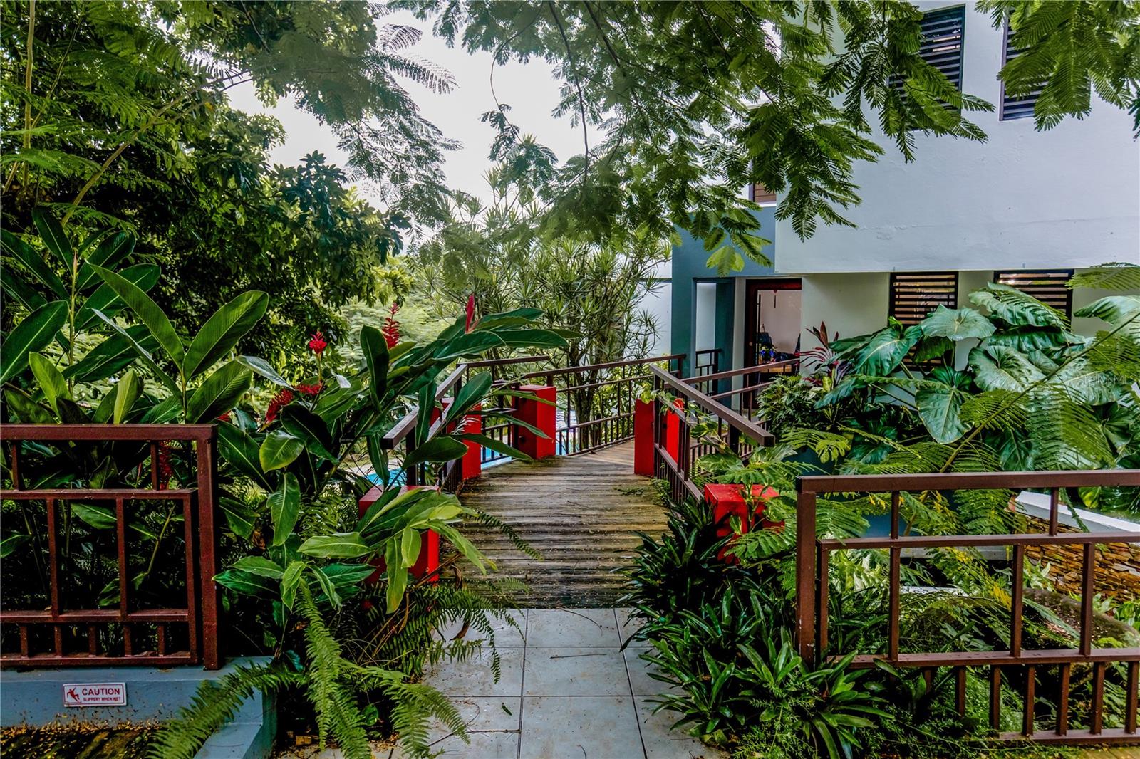 D-18 CALLE 3, URB.  VILLA DE LUQUILLO