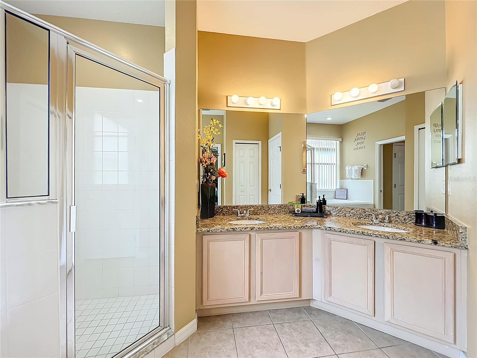 CALABAY PARC - Residential Lease