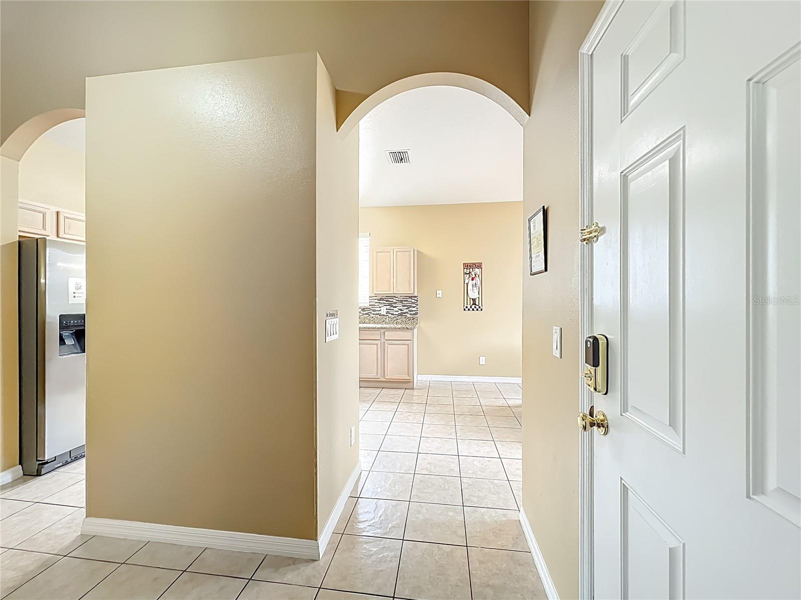 CALABAY PARC - Residential Lease