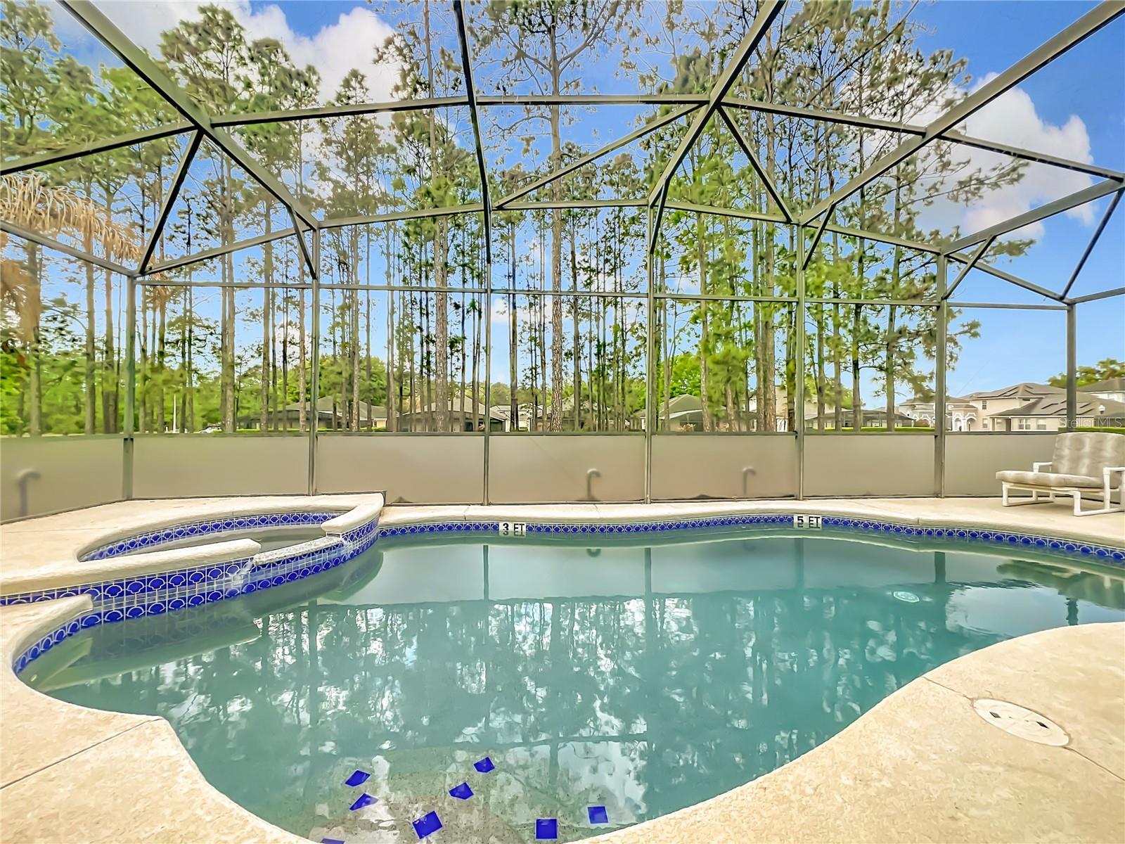 CALABAY PARC - Residential Lease