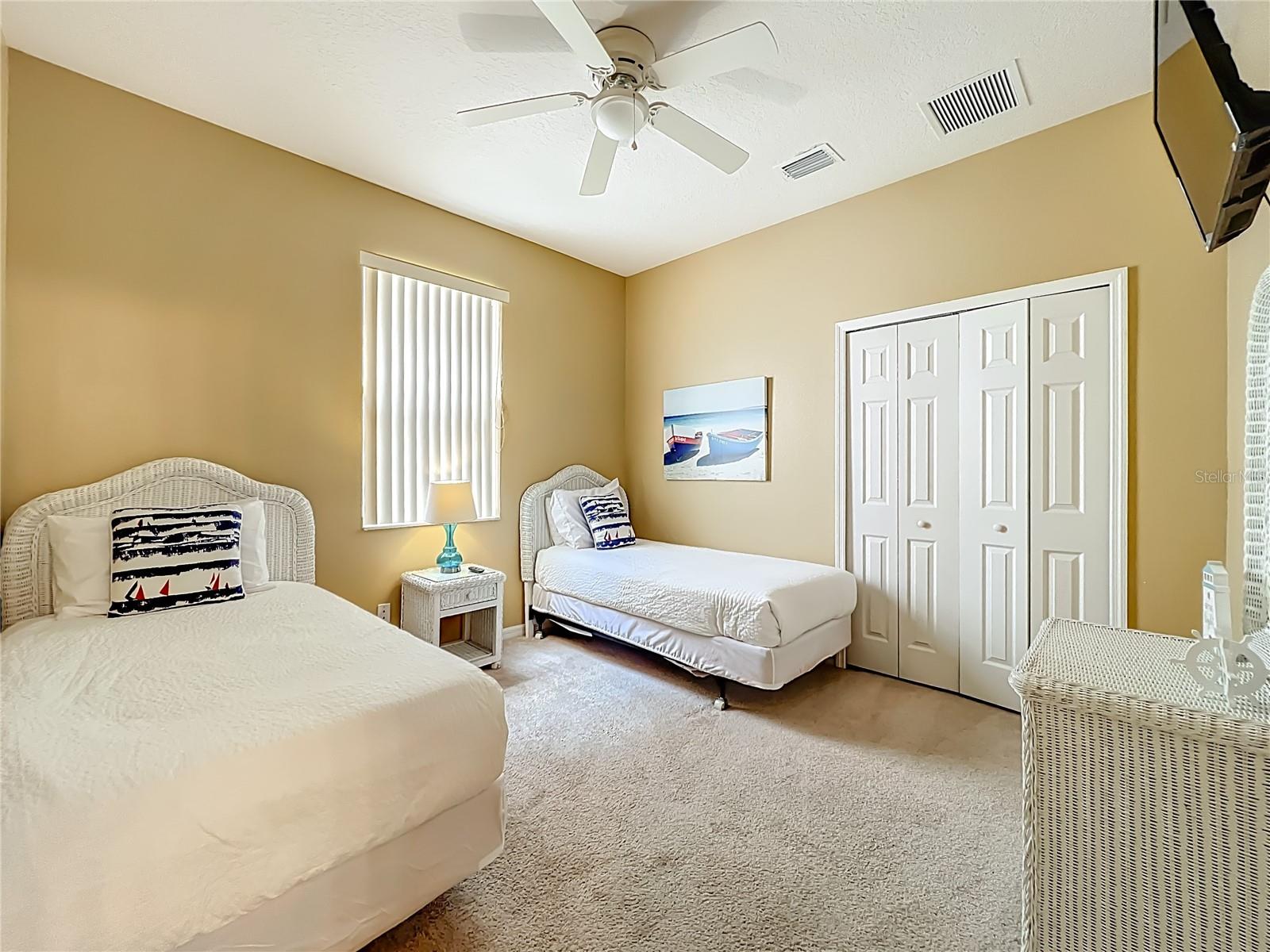 CALABAY PARC - Residential Lease