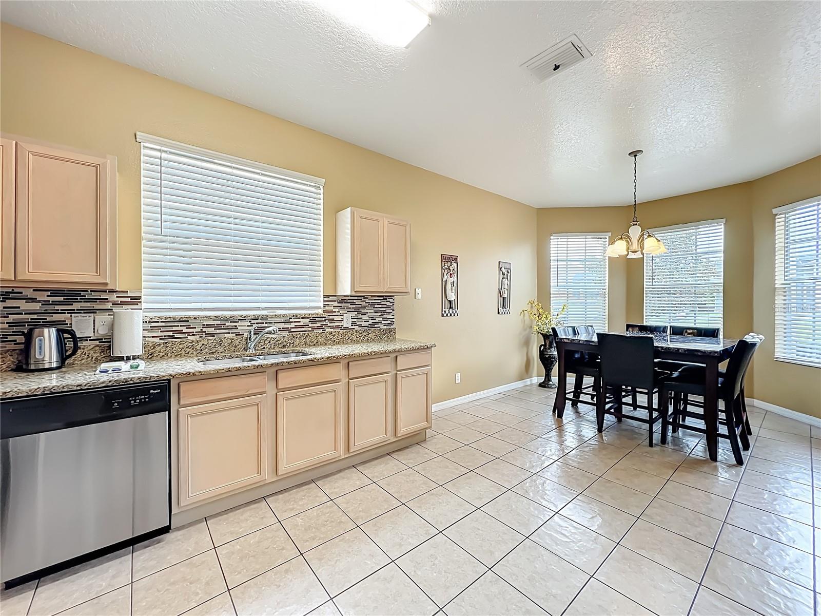 CALABAY PARC - Residential Lease