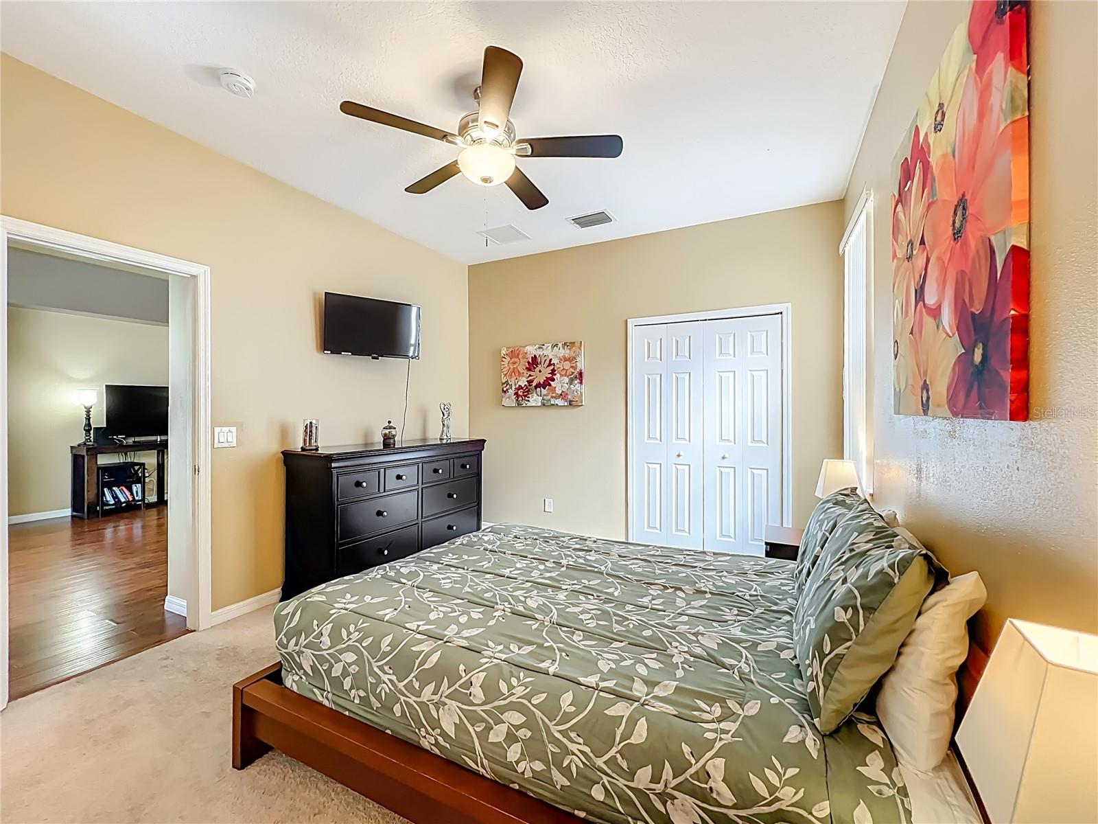 CALABAY PARC - Residential Lease